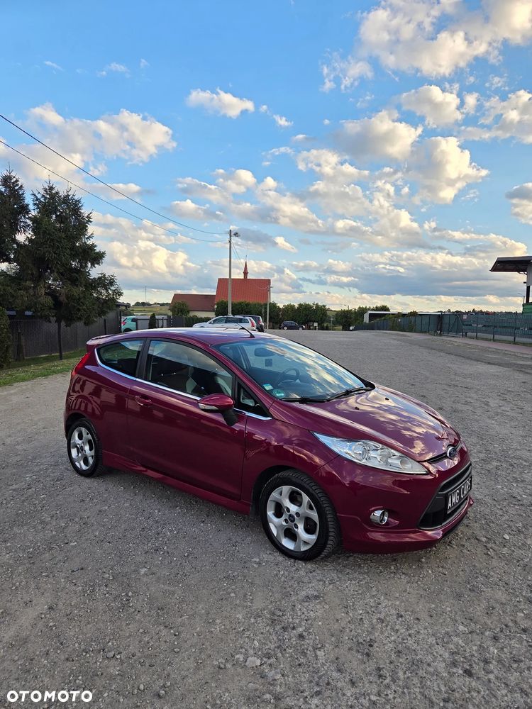 Ford Fiesta - 2