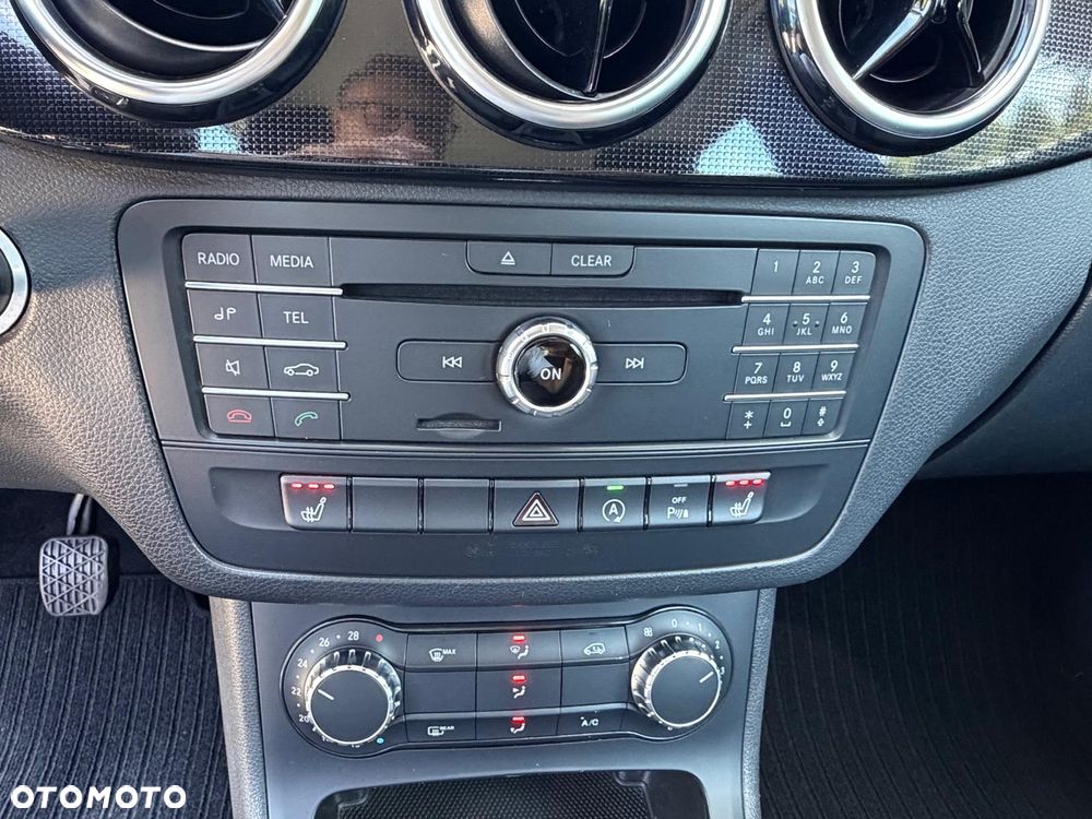 Mercedes-Benz Klasa B 180 (BlueEFFICIENCY) - 31