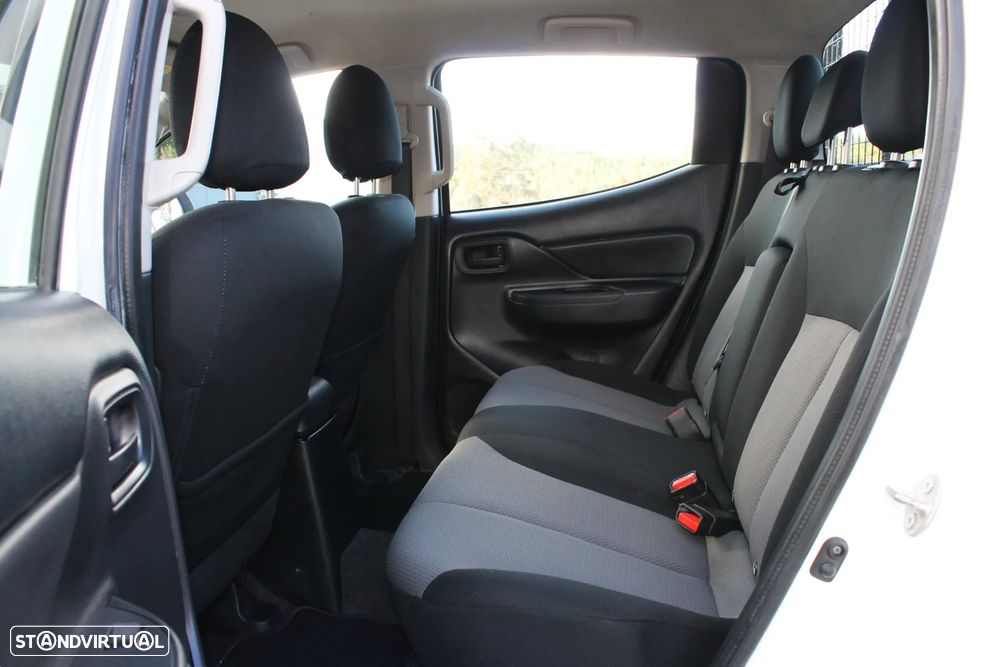 Mitsubishi L200 2.3 DI-D CD Invite 4WD - 7