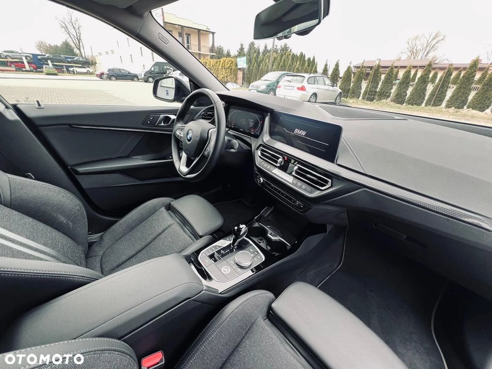 BMW Seria 2 220d Gran Coupe Sport Line - 24