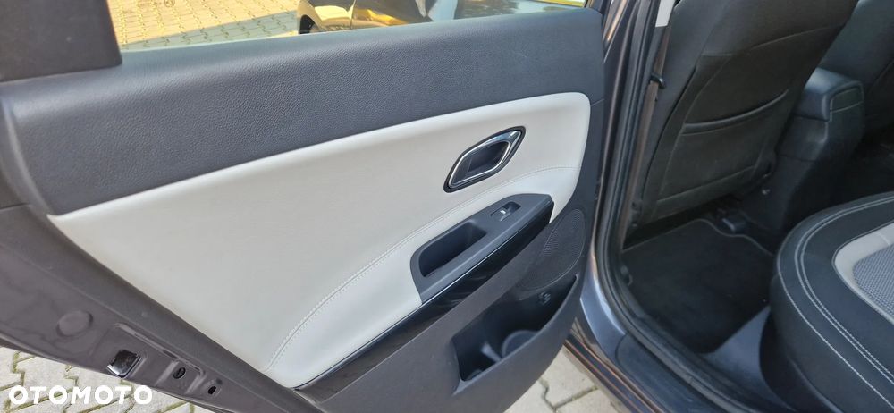 Kia Ceed Cee'd 1.6 GDI Business Line - 29