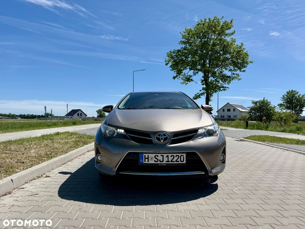 Toyota Auris - 2