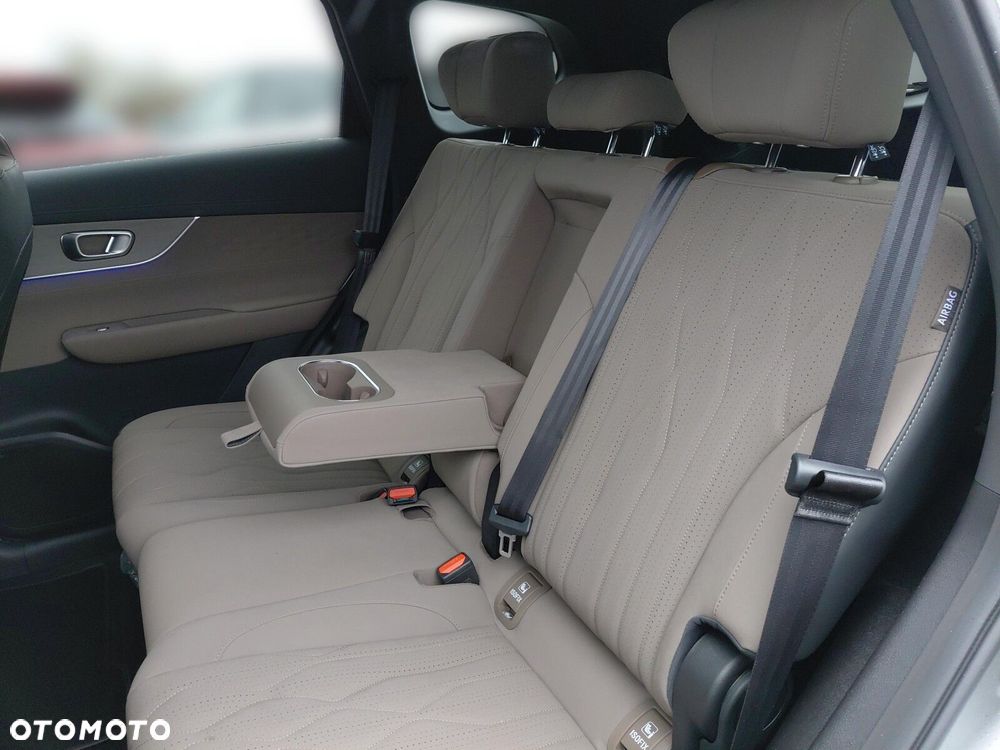 Chery Tiggo 8 - 16