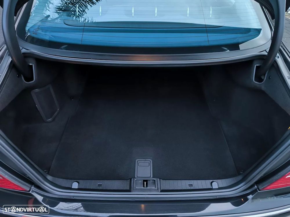 Mercedes-Benz E 220 CDI Avantgarde - 41