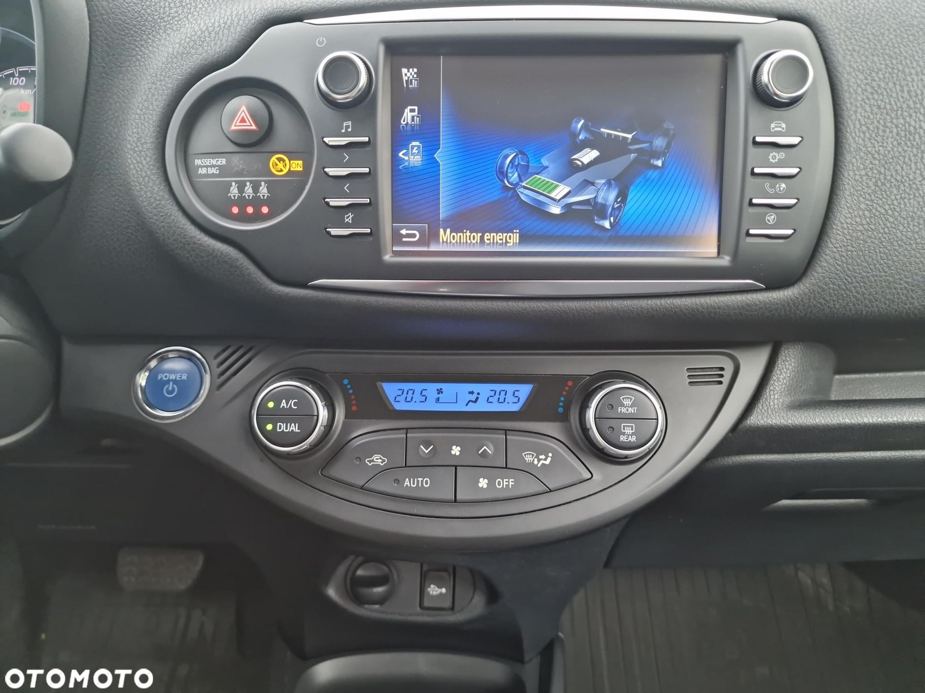 Toyota Yaris Hybrid 100 Premium EU6 - 19