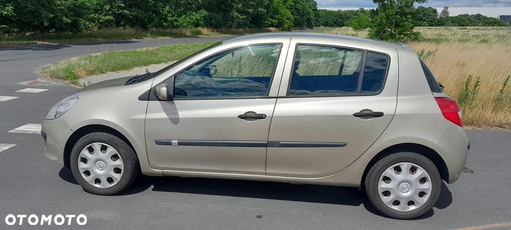 Renault Clio 1.2 TCE Authentique - 1