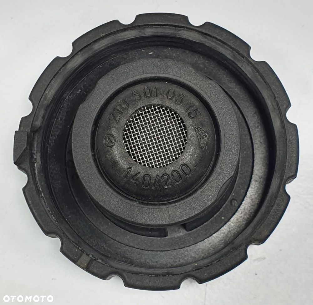KOREK ZBIORNICZKA WYRÓWNAWCZEGO MERCEDES W220 2105010515 - 2