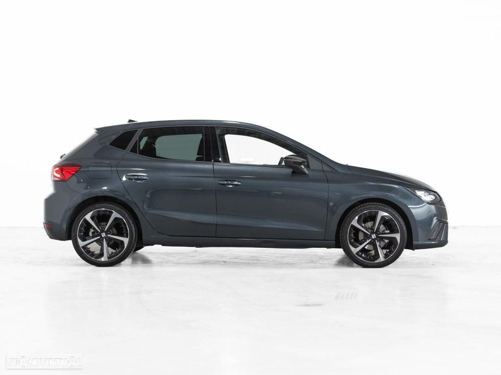 SEAT Ibiza 1.0 TSI S&S DSG FR - 2