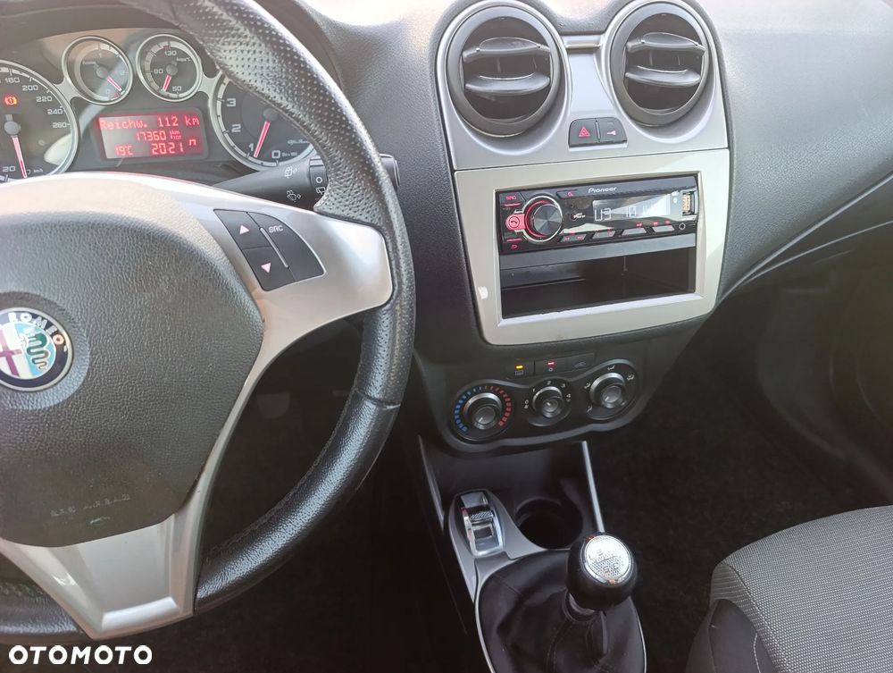 Alfa Romeo Mito 1.4 16V - 11