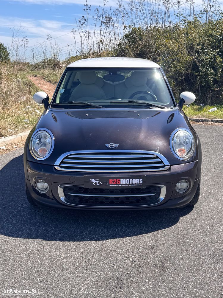 MINI 3 Portas Cooper D - 2