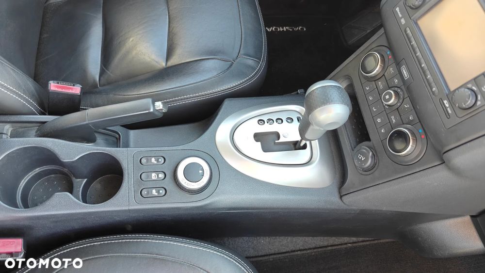 Nissan Qashqai+2 2.0 4x4 Tekna CVT - 8