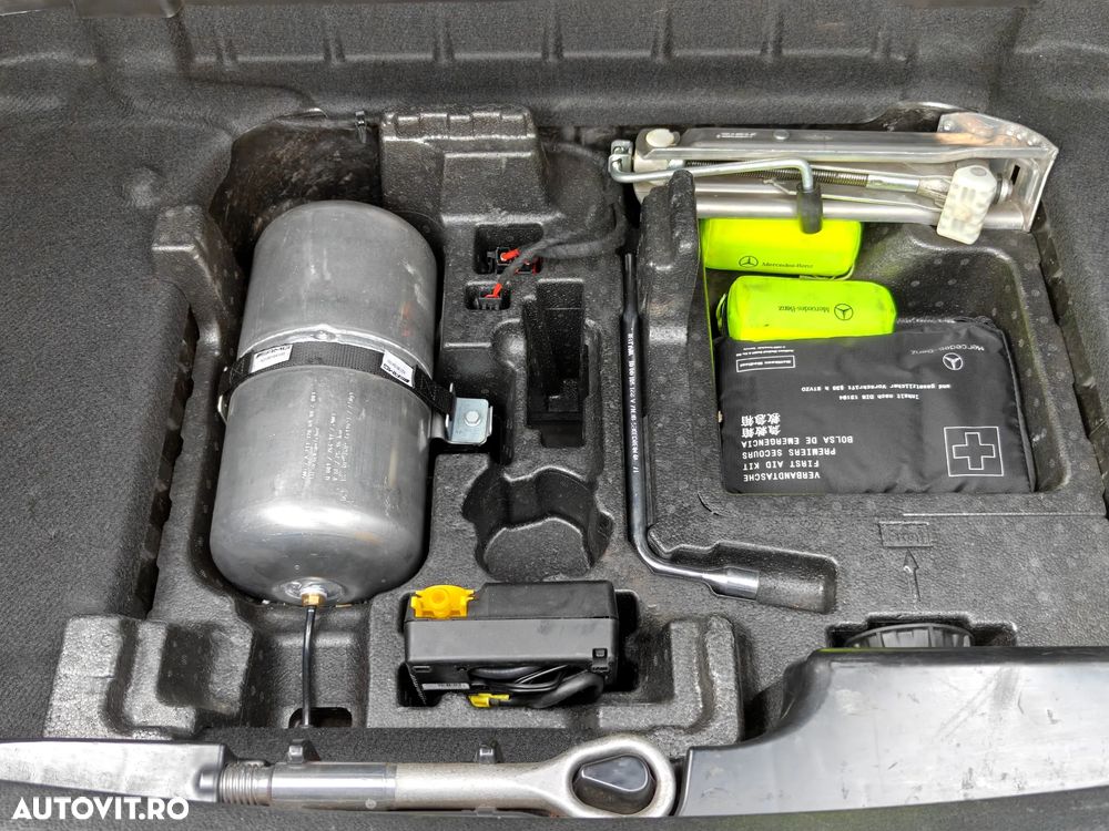 Mercedes-Benz E AMG 63 4Matic AMG Speedshift 9G-MCT - 34