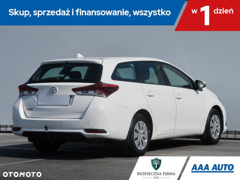 Toyota Auris - 6