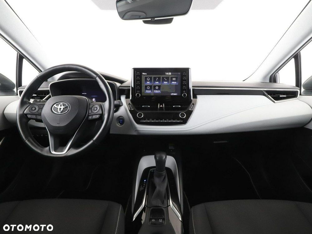 Toyota Corolla 2.0 Hybrid Executive - 16