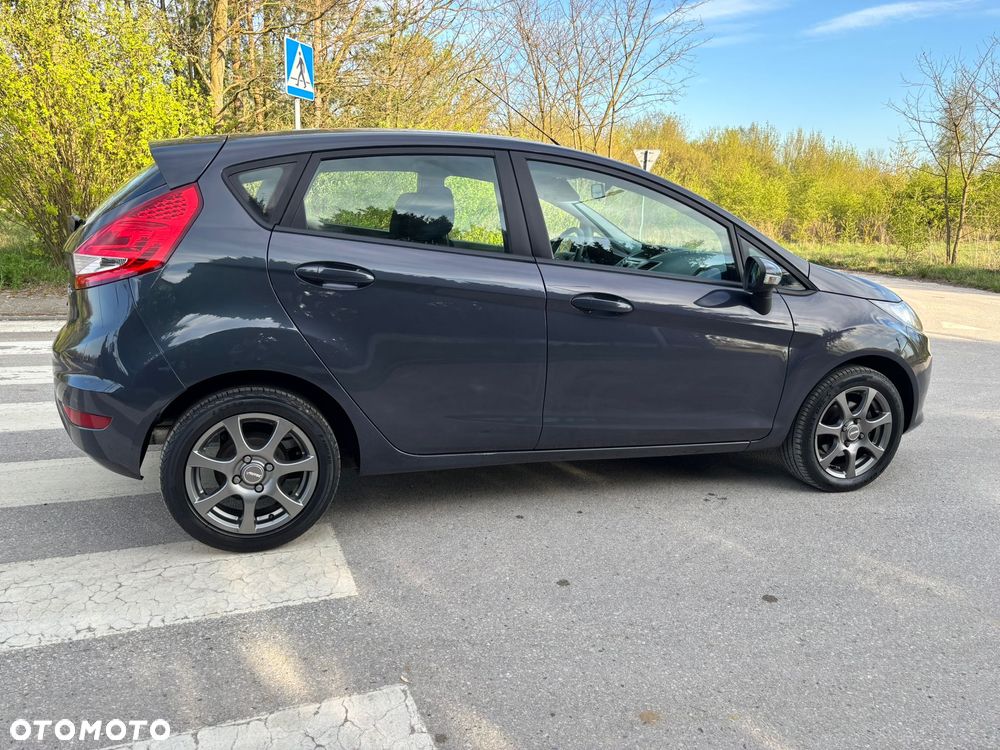 Ford Fiesta 1.25 Champions Edition - 17