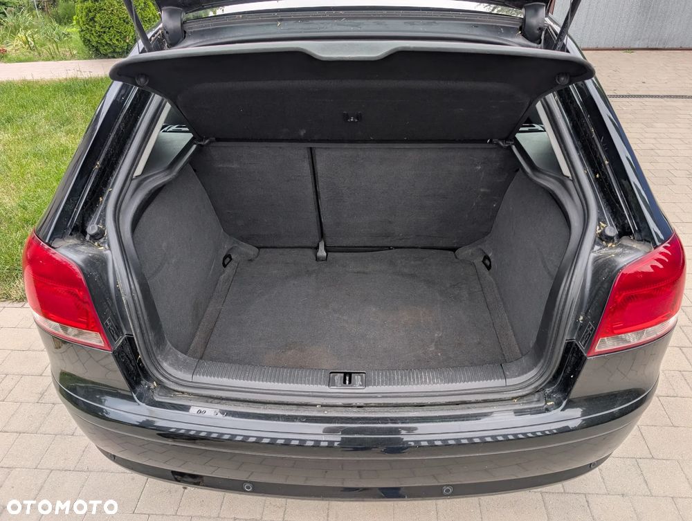 Audi A3 3-drzwiowe 2.0 TDI DPF Ambiente - 14