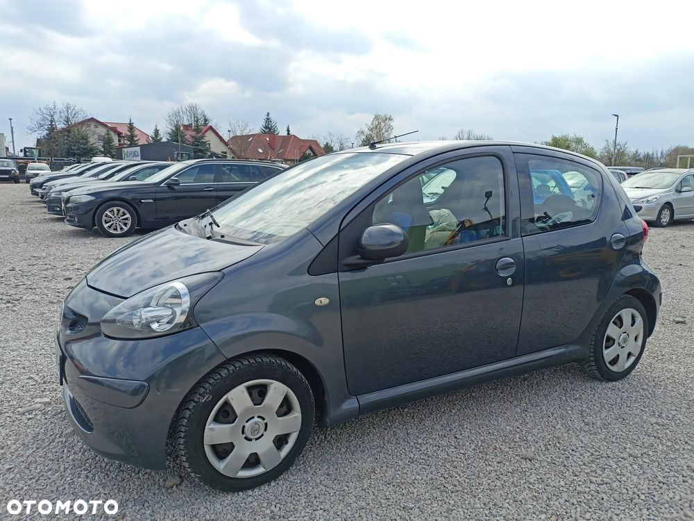Toyota Aygo - 1