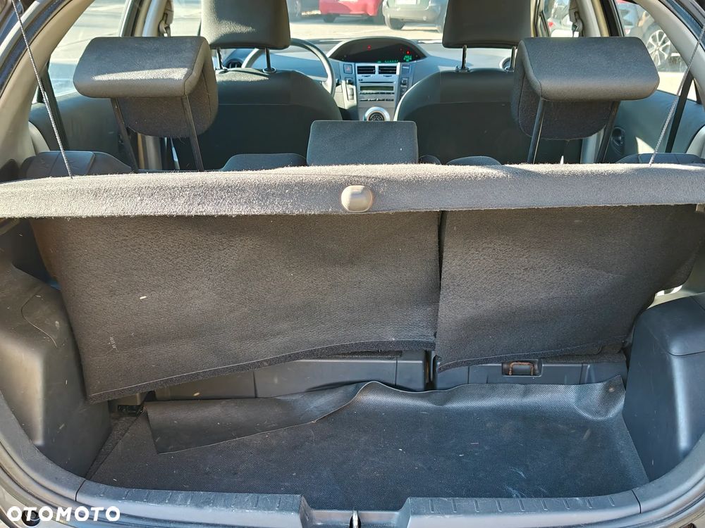 Toyota Yaris 1.0 Luna A/C - 18