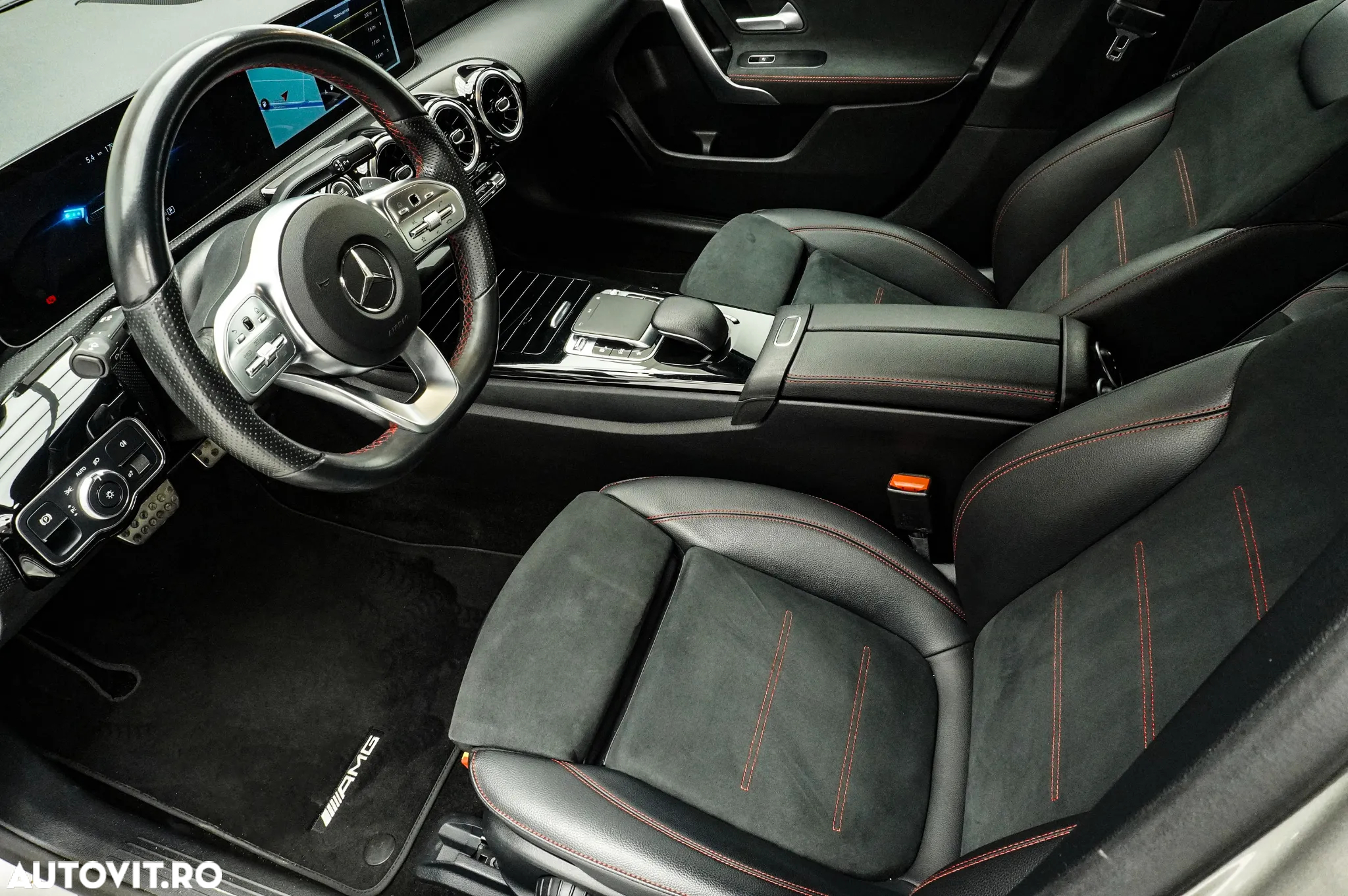 Mercedes-Benz A 180 d Sedan Aut. - 12