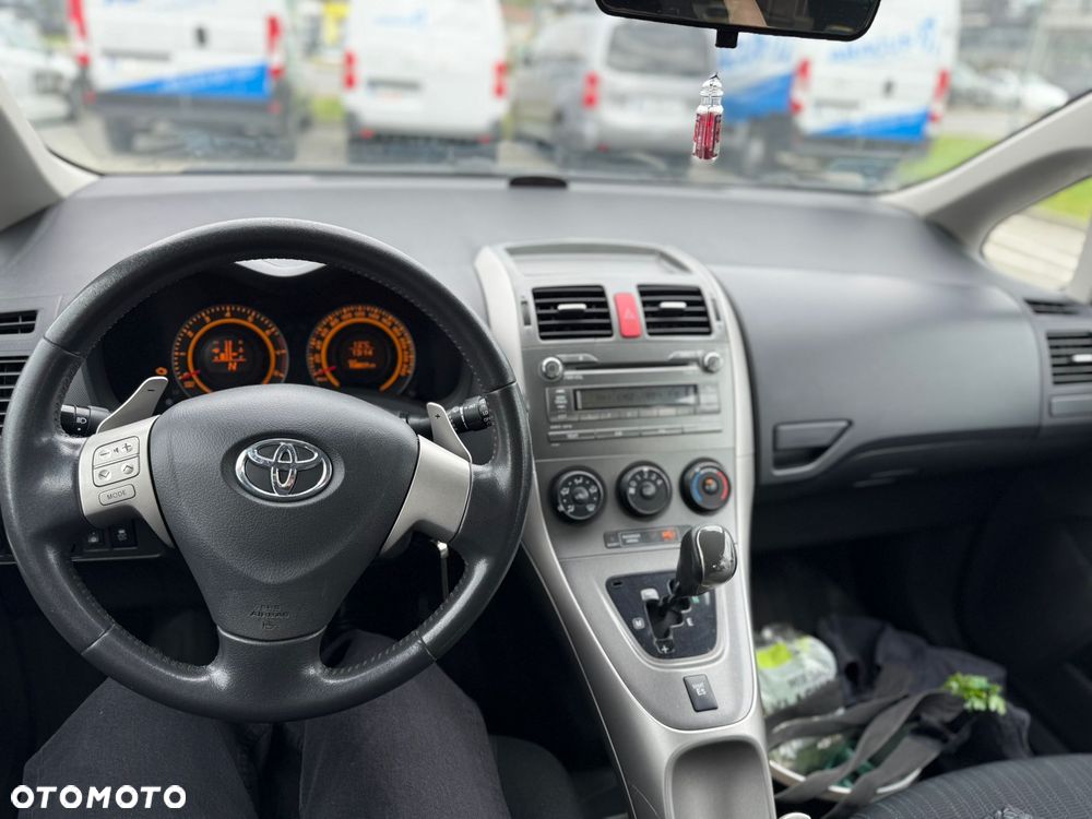 Toyota Auris 1.6 VVT-i Premium MM - 37