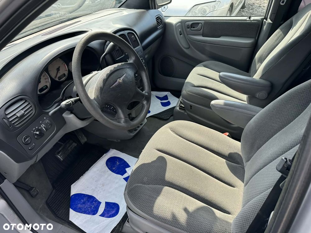 Chrysler Grand Voyager 2.8 CRD Executive LX S&G - 9