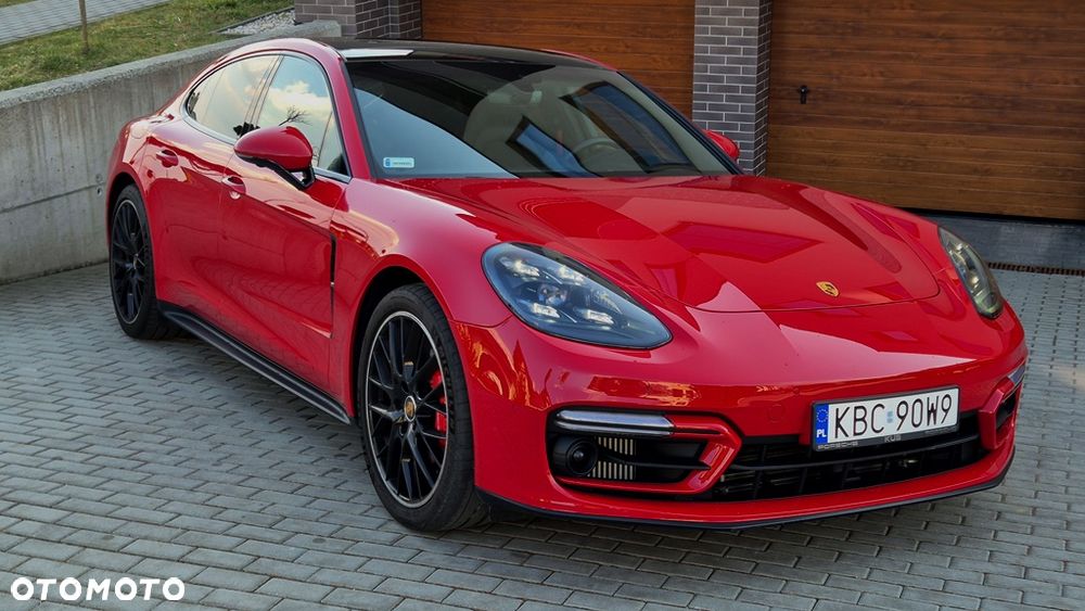 Porsche Panamera - 1