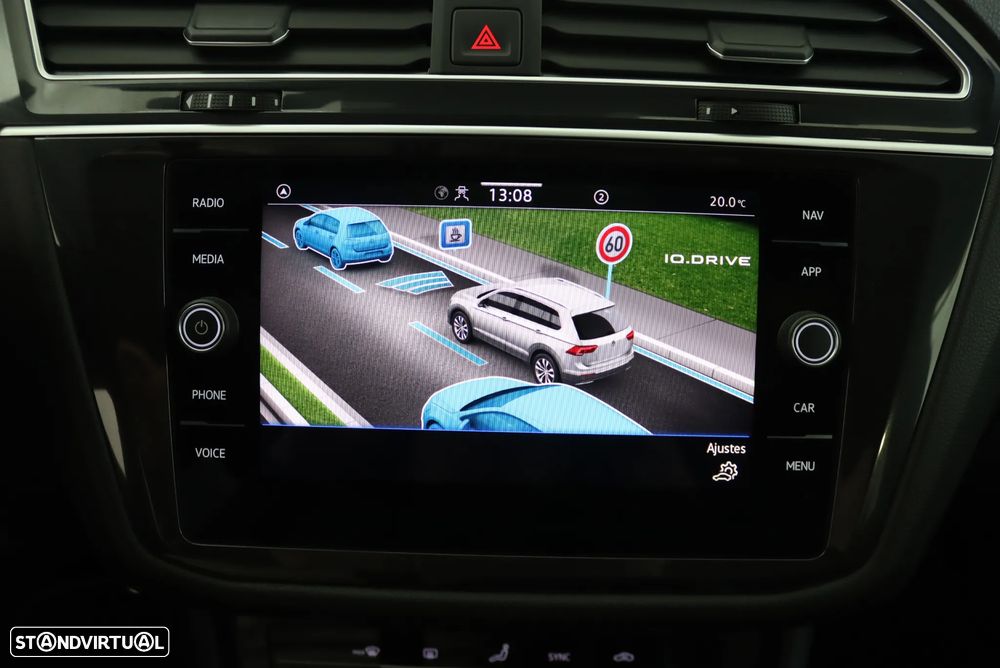 VW Tiguan 2.0 TDI R-Line DSG - 34