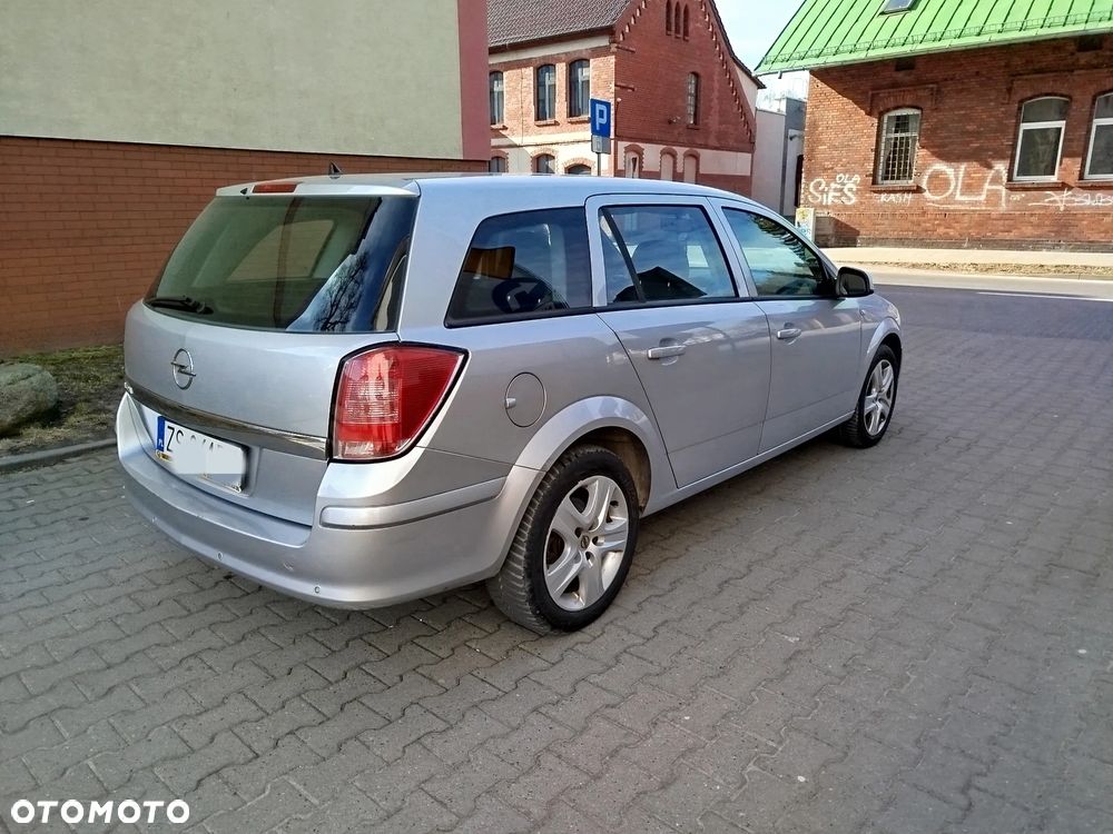 Opel Astra - 4