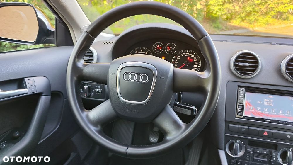 Audi A3 Sportback 1.6 Attraction - 26