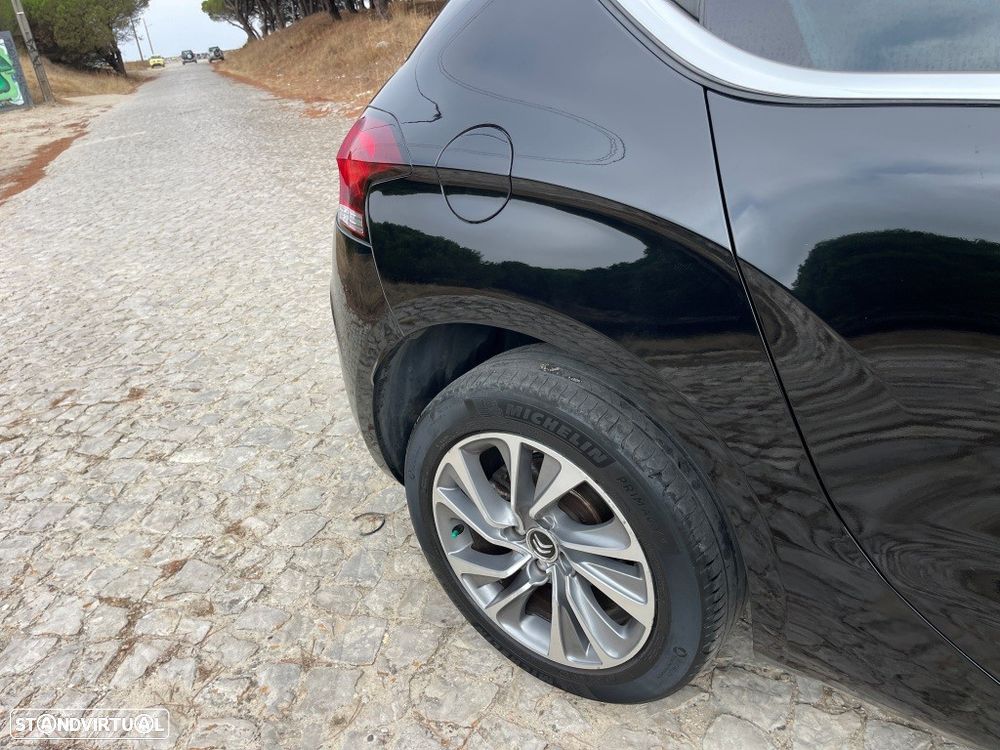 Citroën DS4 1.6 e-HDi So Chic CMP6 - 18