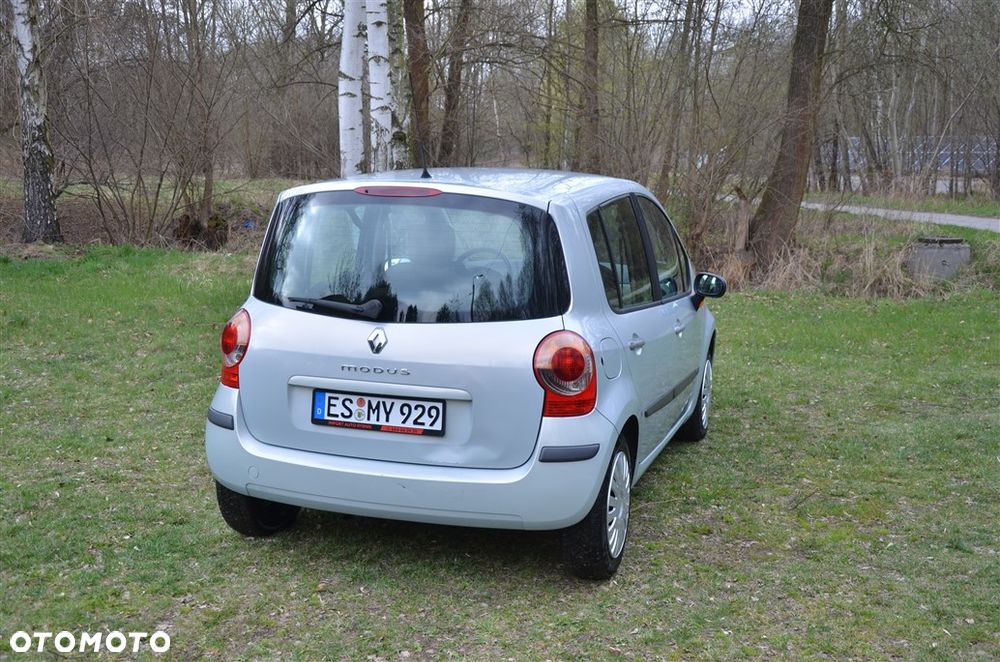 Renault Modus 1.2 16V Cite - 12