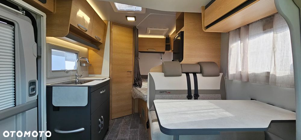 Giottiline SIENA 330 FULL LED NOWOŚĆ 2026 -> JEDYNE 5,99M DŁ. <- FIAT DUCATO ZIMOWY 4 OSOBOWY Rapido gr. - 10