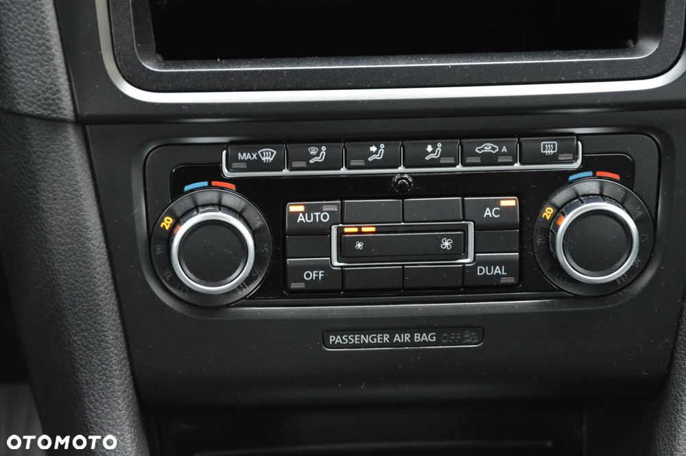 Volkswagen Golf - 21