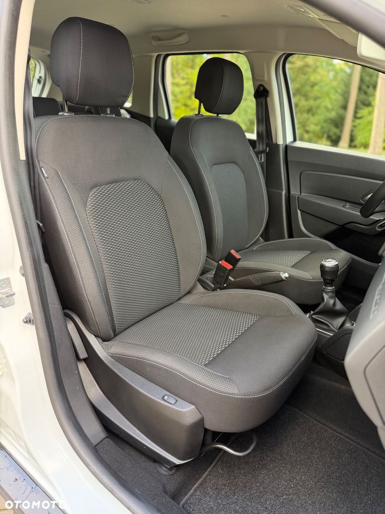 Dacia Duster 1.6 SCe Comfort - 21