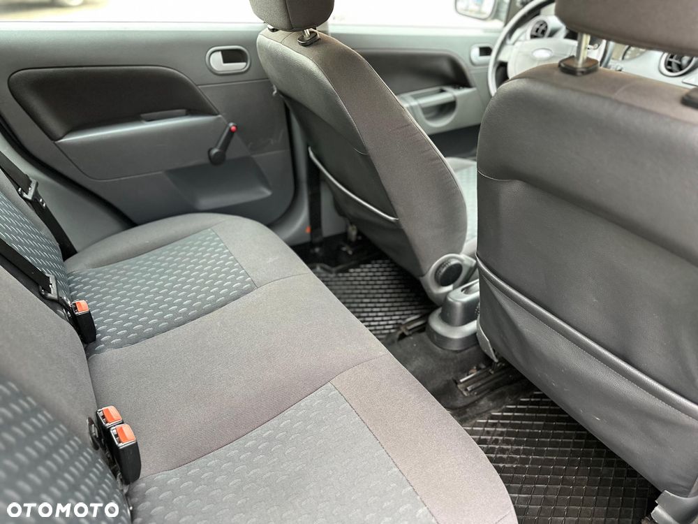 Ford Fiesta - 11