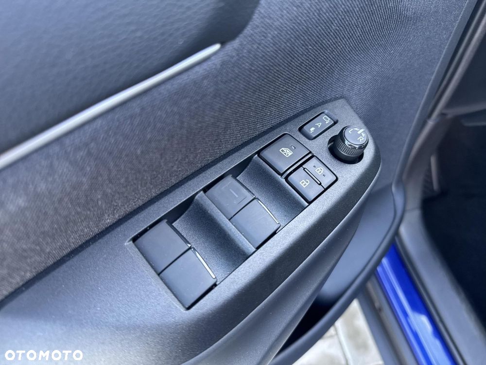 Toyota Yaris Cross Hybrid 1.5 Comfort 4x4 - 16