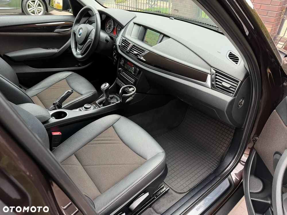 BMW X1 xDrive18d xLine - 25