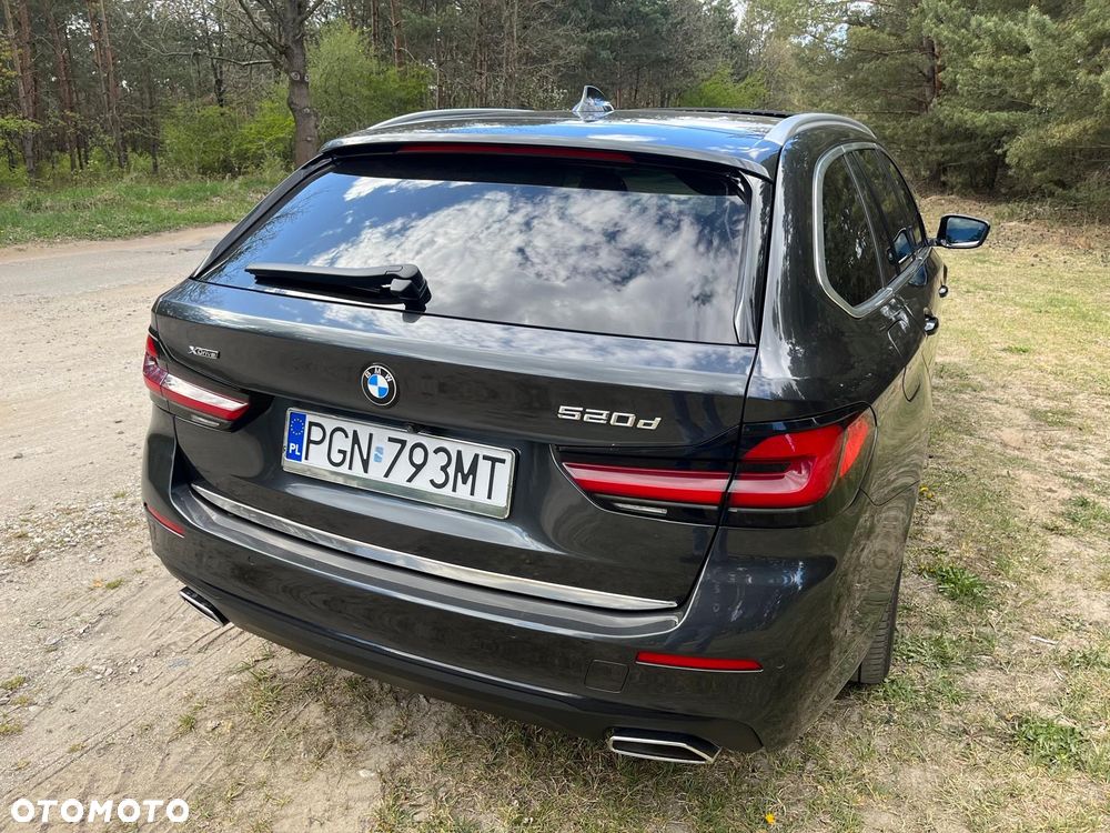 BMW Seria 5 520d Luxury Line sport - 14