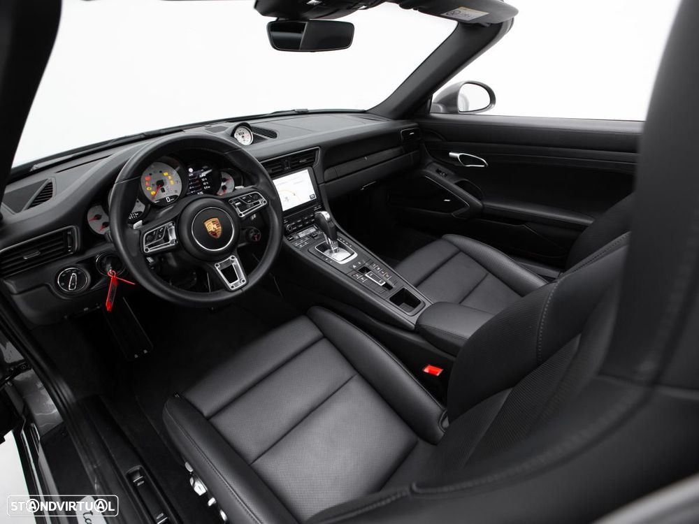 Porsche 911 (991) - 6