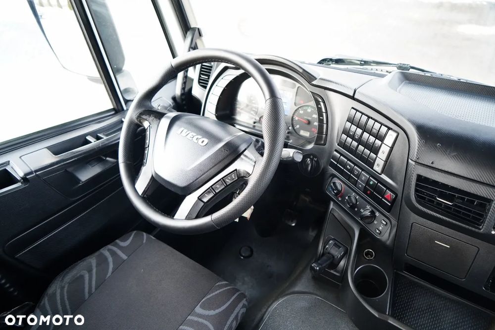 Iveco STRALIS 360 / 6X2 /  LAWETA / PLATFORMA 9,3 M / NAJAZDY HYDRAULICZNE / WYCIĄGARKA / OŚ PODONOSZONA  / EURO 6 - 29