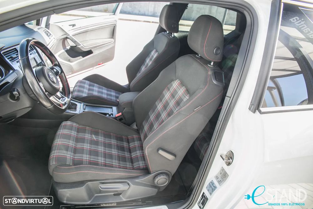VW Golf 2.0 TSi GTi Performance - 15