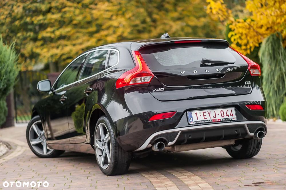 Volvo V40 D2 R Design - 5