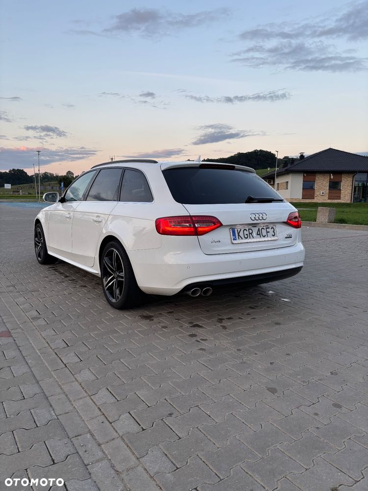 Audi A4 Avant - 11