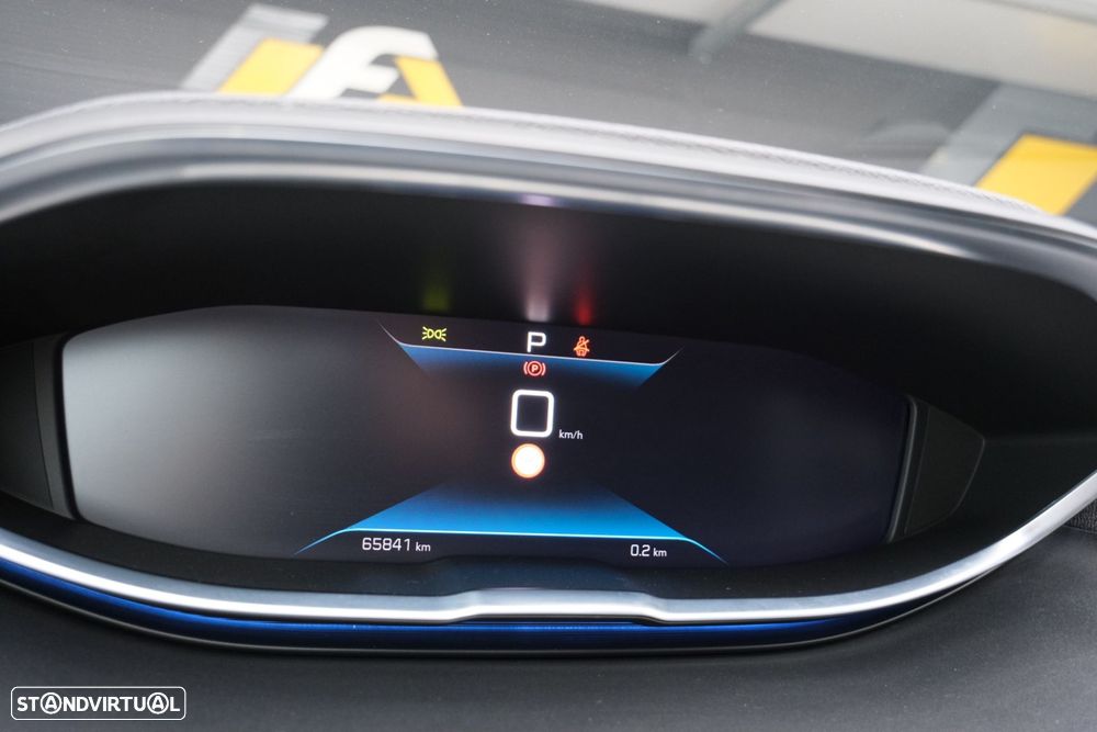 Peugeot 3008 1.2 PureTech Allure Pack EAT8 - 17