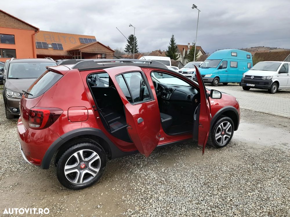 Dacia Sandero Stepway TCe 90 (S&S) Celebration - 9