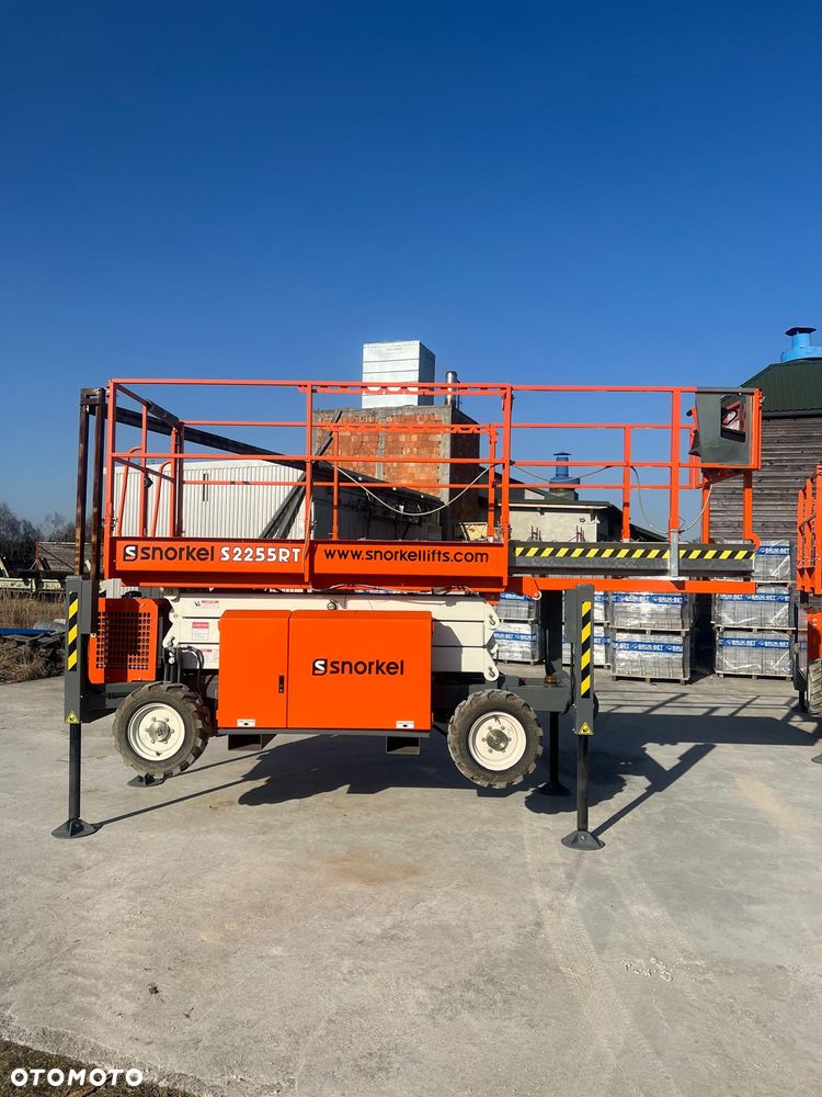 Snorkel S2255RT Podnośnik nożycowy 4x4 Diesel 50 mth 420KG Platforma Genie Skyjack - 35