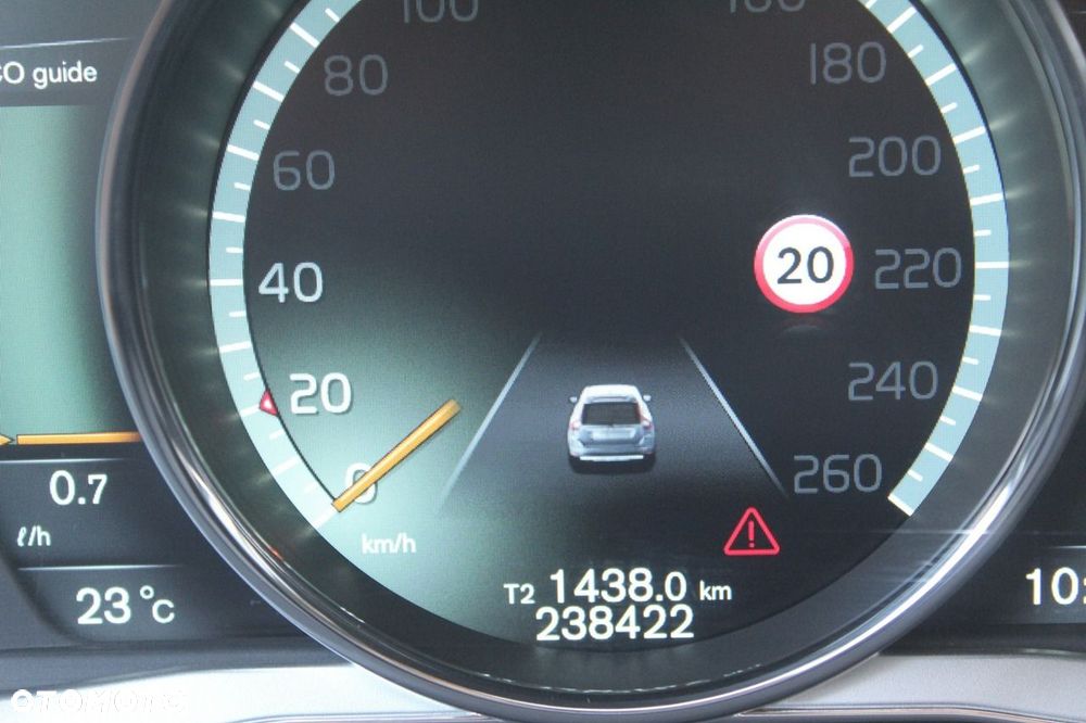 Volvo XC 60 D4 Drive-E Momentum - 22