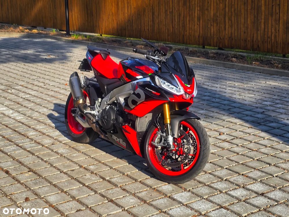 Aprilia Tuono - 1