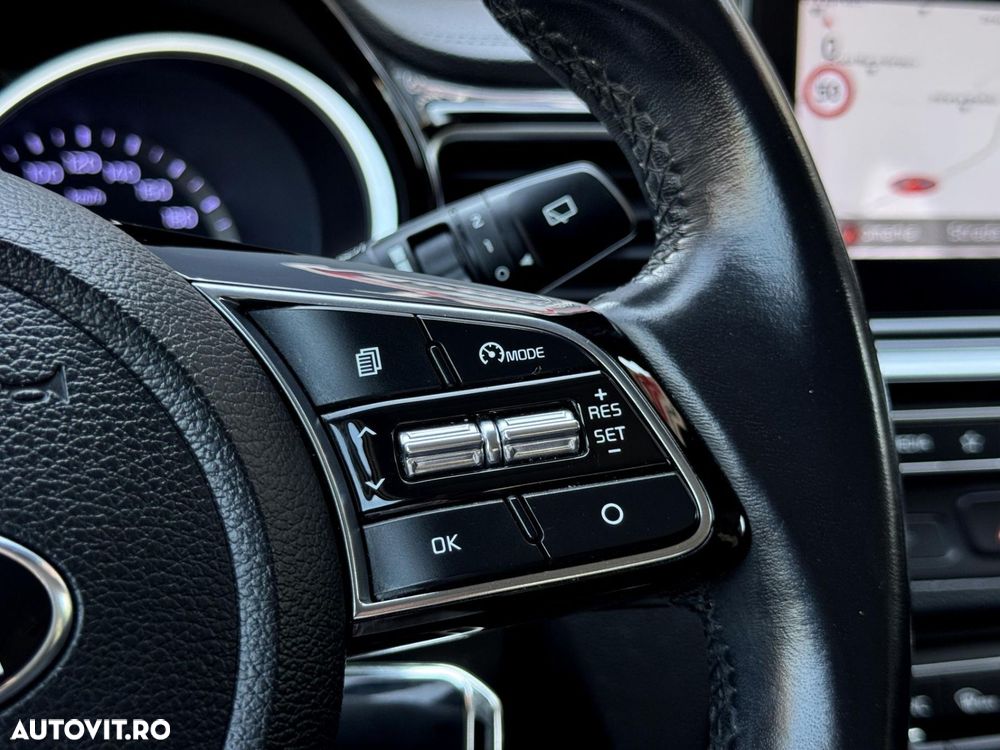 Kia Ceed - 11