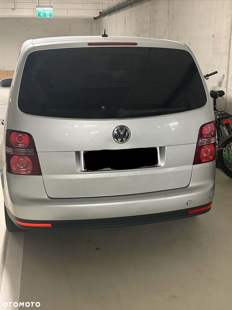Volkswagen Touran 1.9 TDI DPF Conceptline - 3
